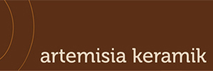 logo artemisia-keramik.de
Der Ton macht die Musik,
der Rauch schafft die Atmosphäre. logo artemisia-keramik.de
Der Ton macht die Musik,
der Rauch schafft die Atmosphäre.
